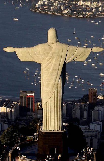 christof the redeemer,christ the redeemer,